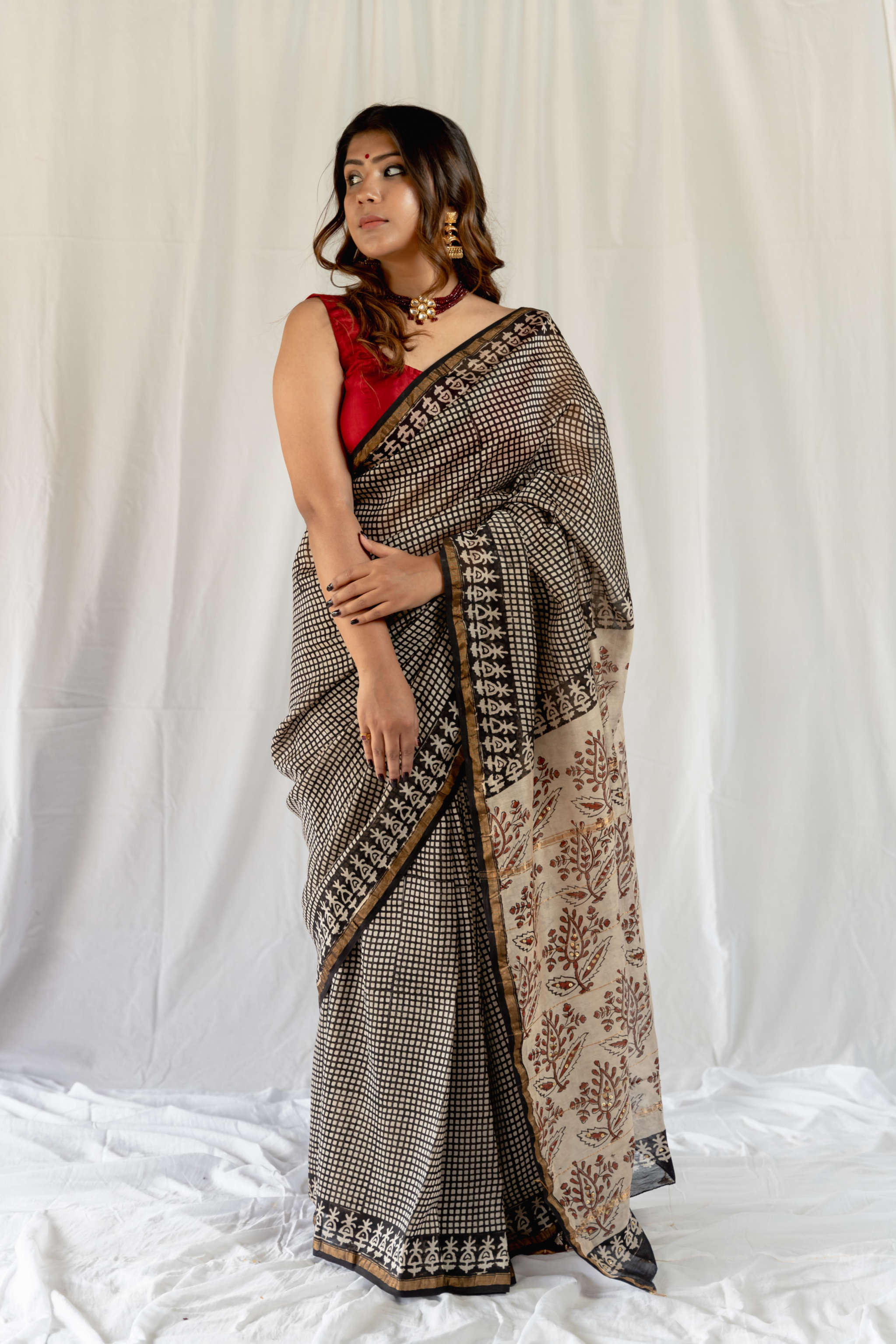 Pre-order Celebrity Chanderi Silk Saree in Black with Zari chunri Butis and  wide zari border | Chanderi silk saree, Silk sarees, Saree