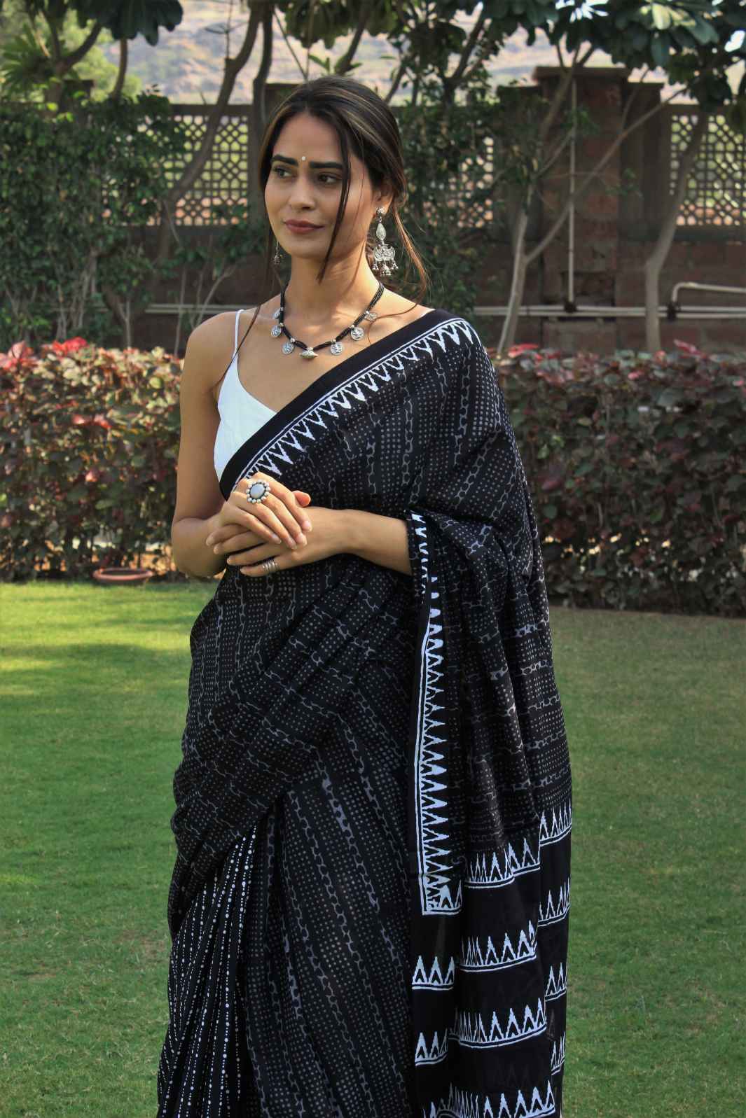 Buy Jalther Printed Bollywood Pure Cotton White, Black Sarees Online @ Best  Price In India | Flipkart.com